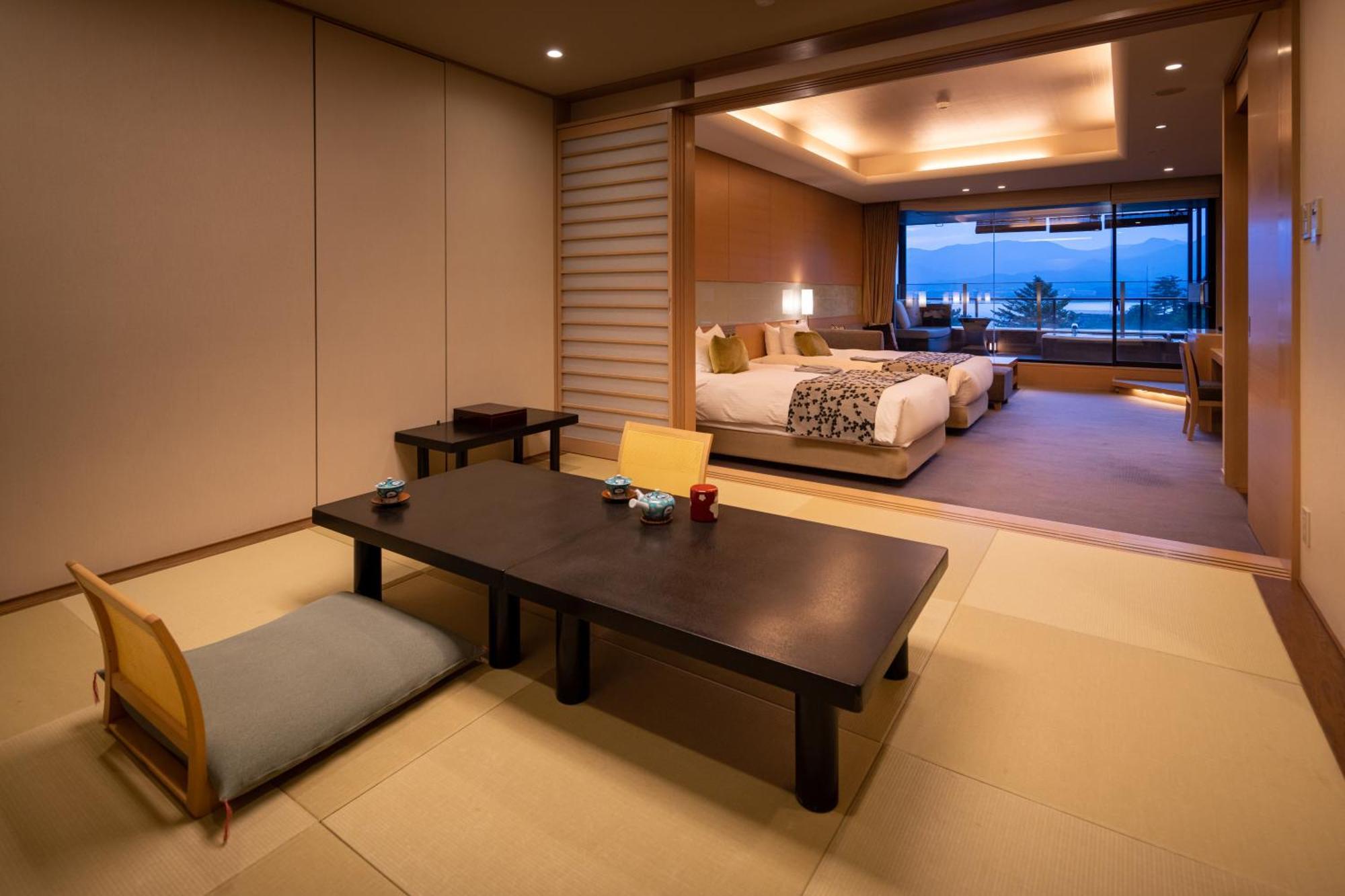 Miyajima Grand Hotel Arimoto Hatsukaichi Exteriör bild