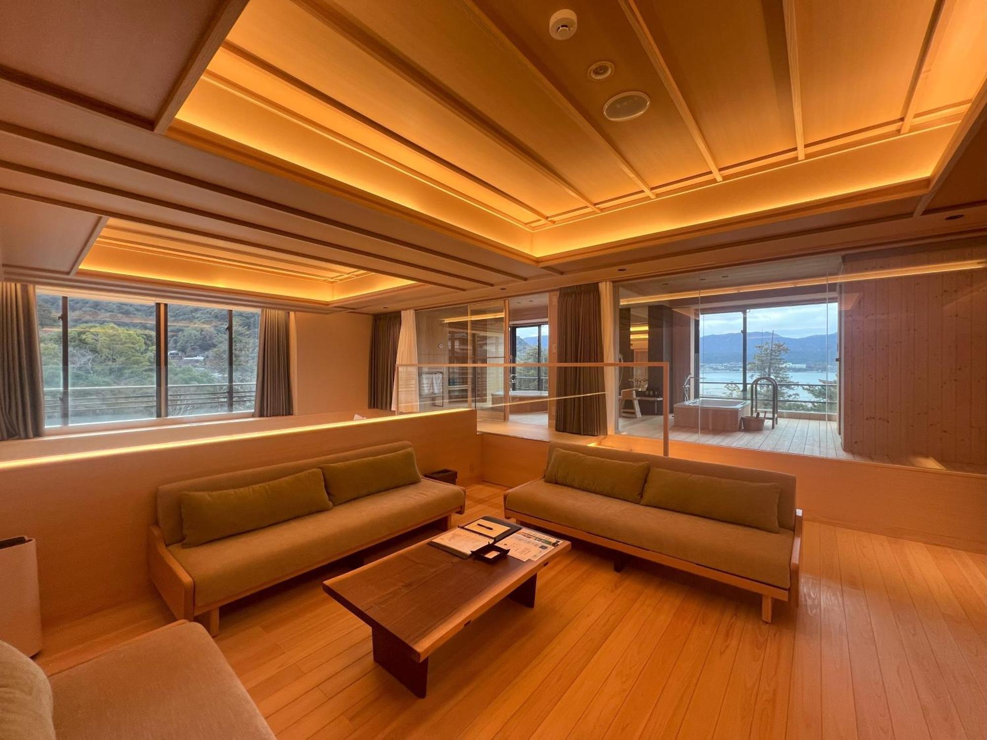 Miyajima Grand Hotel Arimoto Hatsukaichi Exteriör bild